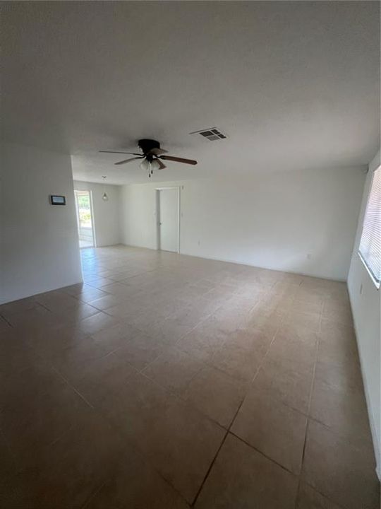 For Rent: $1,750 (2 beds, 2 baths, 1028 Square Feet)