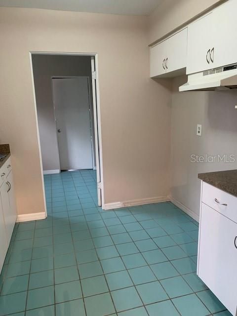 For Rent: $2,300 (3 beds, 2 baths, 1377 Square Feet)