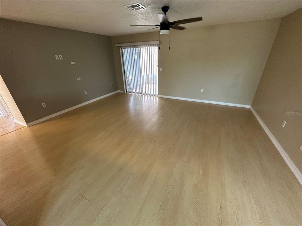 For Rent: $2,200 (2 beds, 2 baths, 1320 Square Feet)