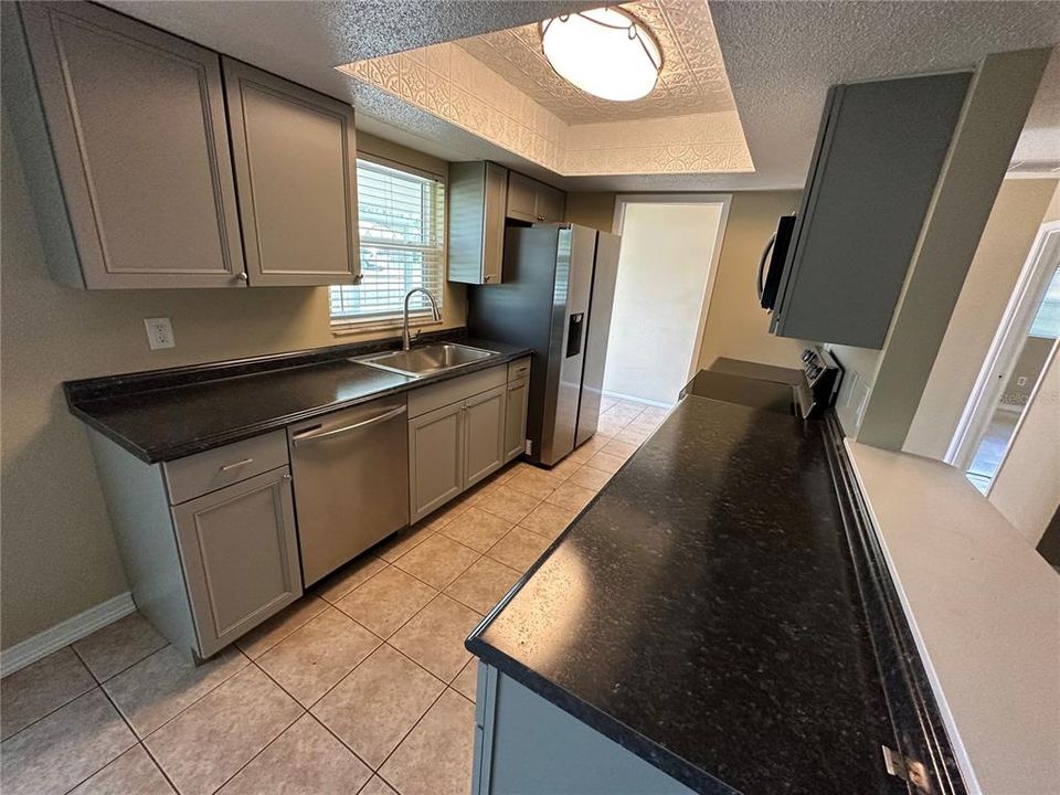 For Rent: $2,200 (2 beds, 2 baths, 1320 Square Feet)