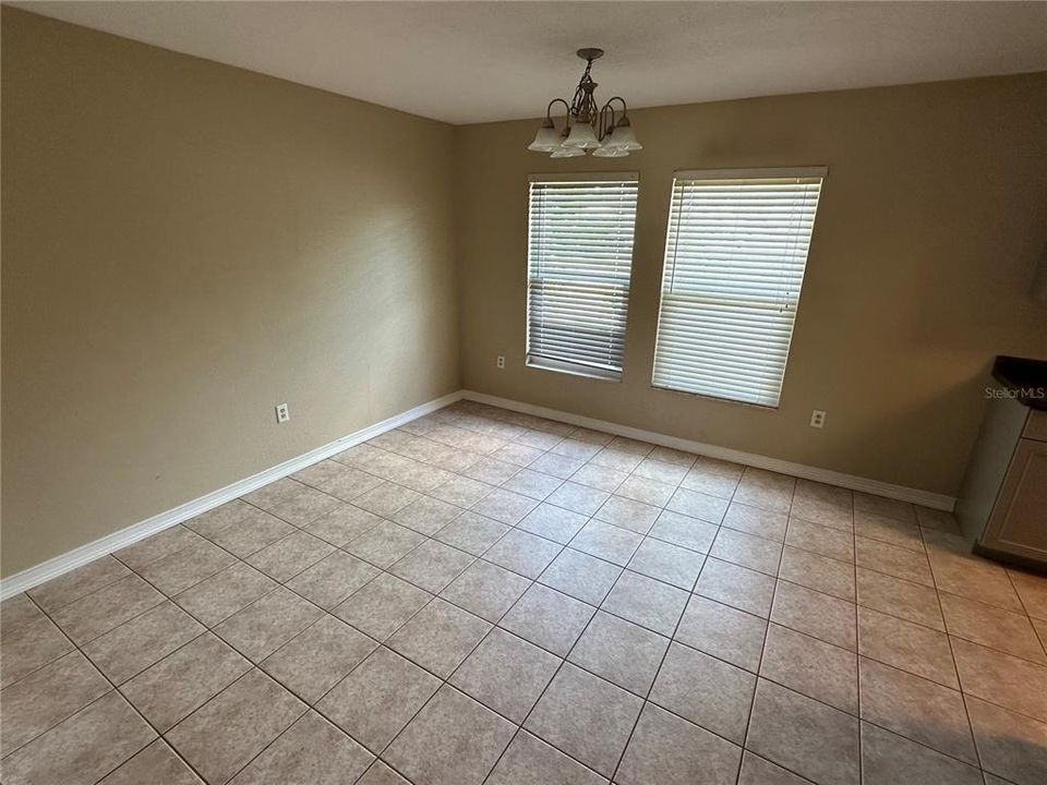 For Rent: $2,200 (2 beds, 2 baths, 1320 Square Feet)