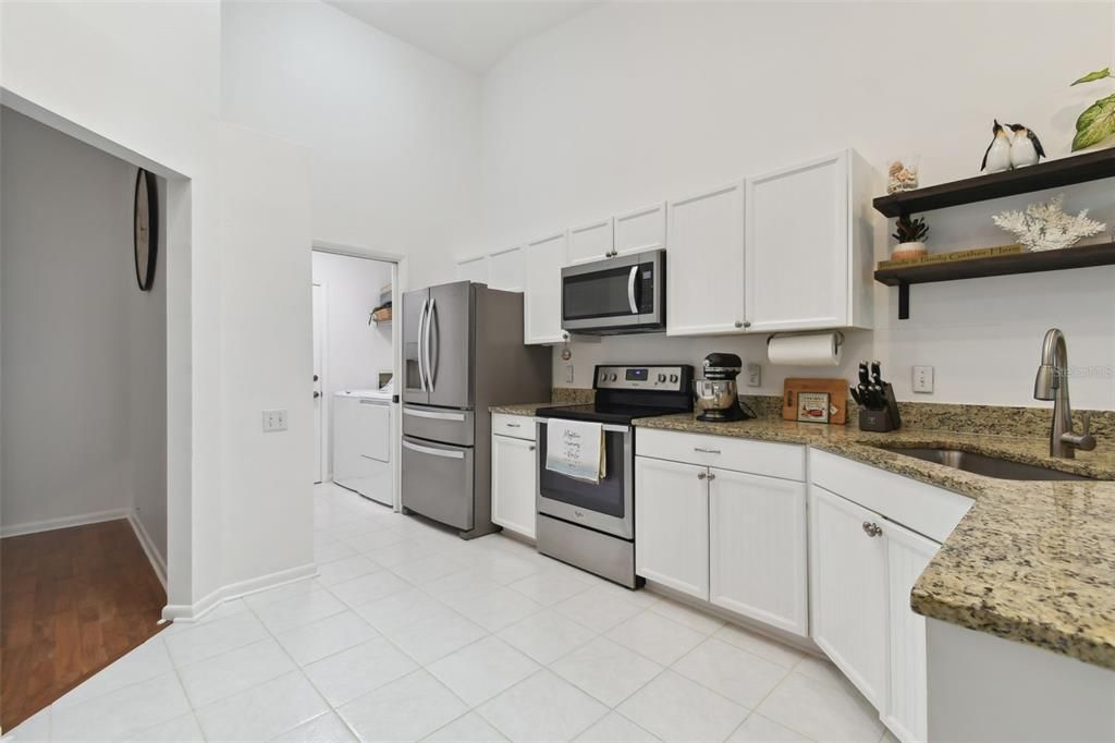 For Sale: $459,910 (2 beds, 2 baths, 1493 Square Feet)