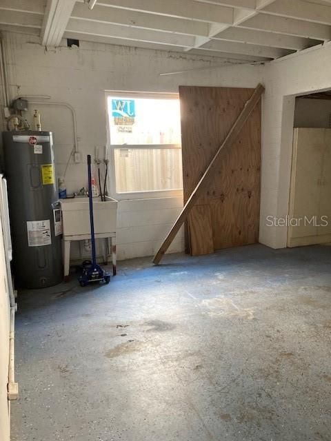 OPTIONAL GARAGE Or WORKSHOP SPACE