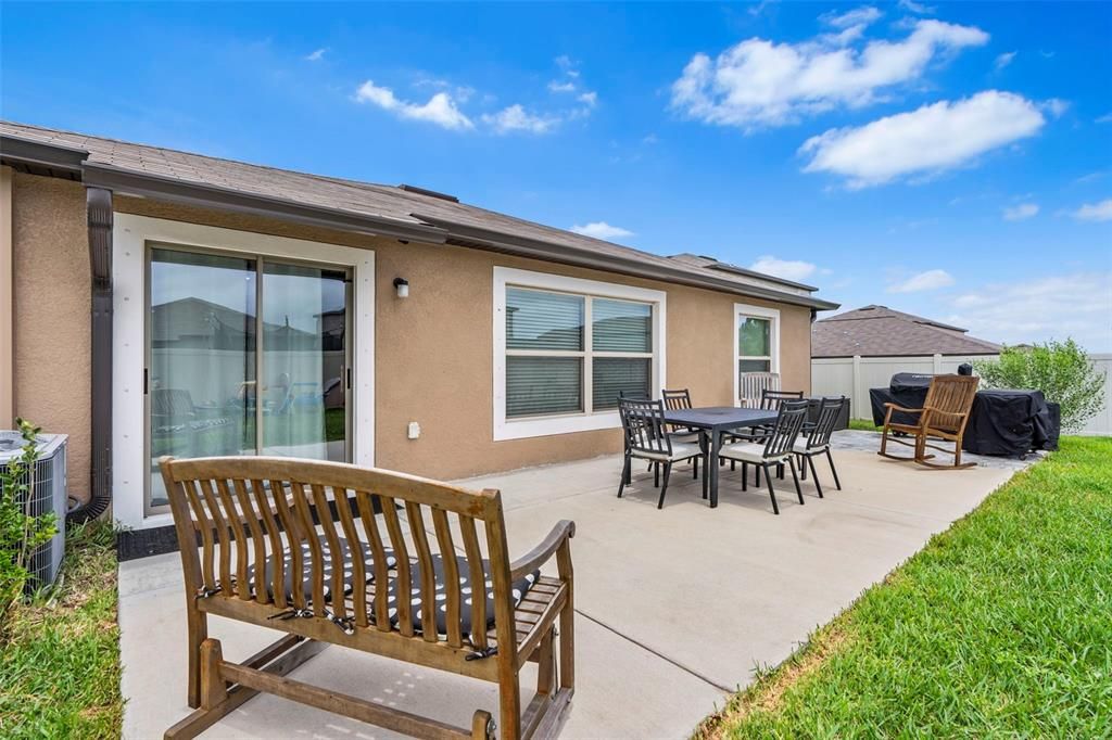 For Sale: $399,000 (4 beds, 2 baths, 1936 Square Feet)