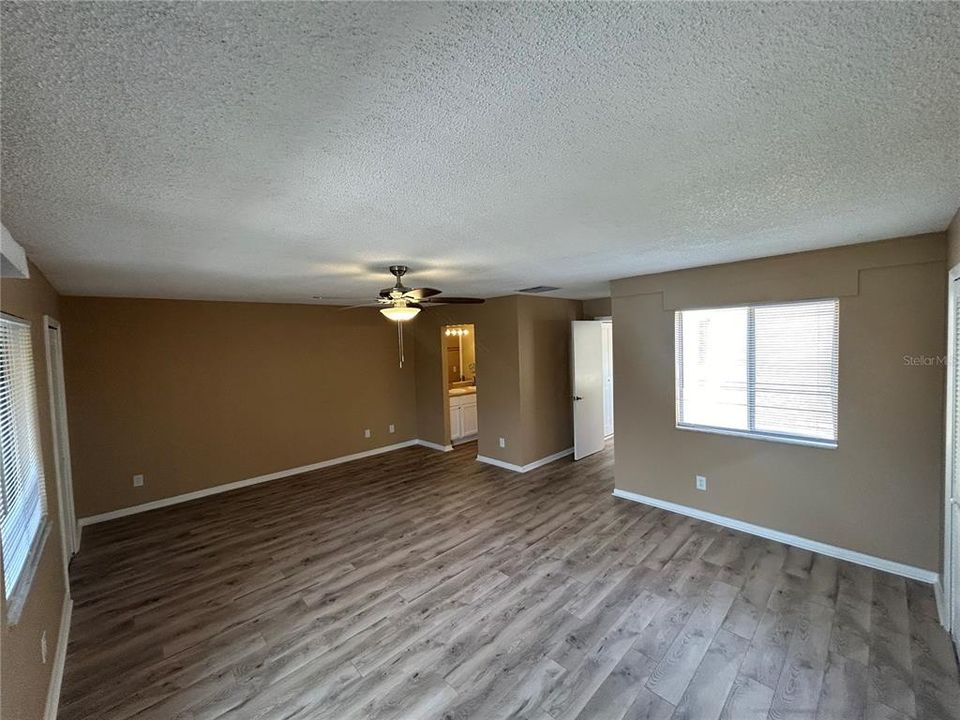 For Sale: $224,900 (3 beds, 2 baths, 1801 Square Feet)