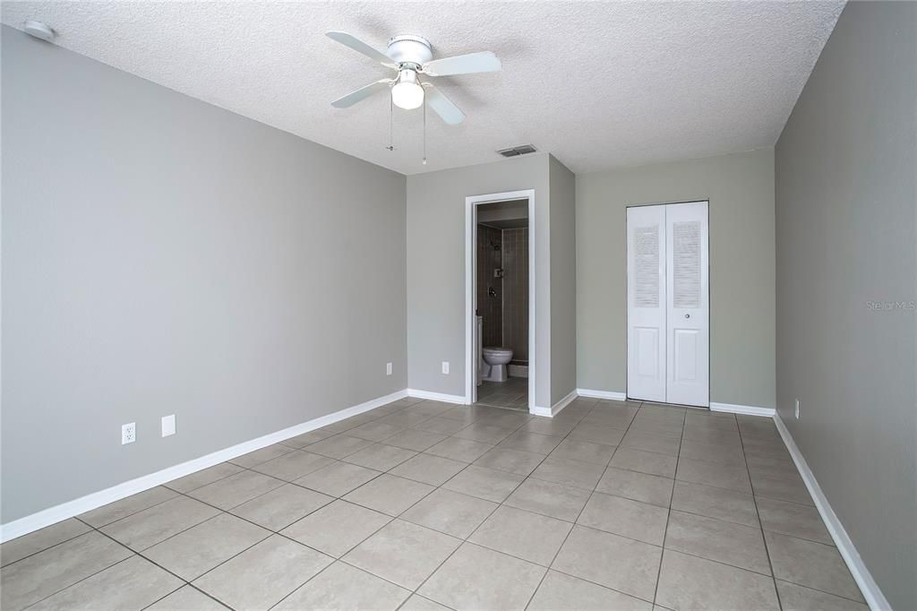 For Rent: $1,995 (3 beds, 2 baths, 1592 Square Feet)