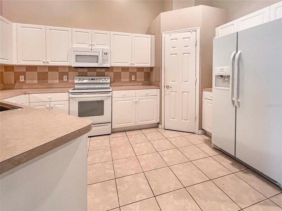 For Rent: $2,495 (3 beds, 2 baths, 1488 Square Feet)