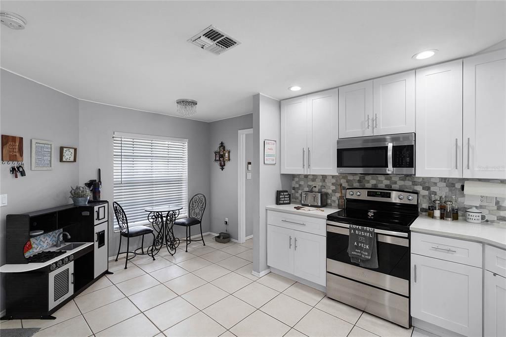 Active With Contract: $464,900 (4 beds, 2 baths, 2012 Square Feet)