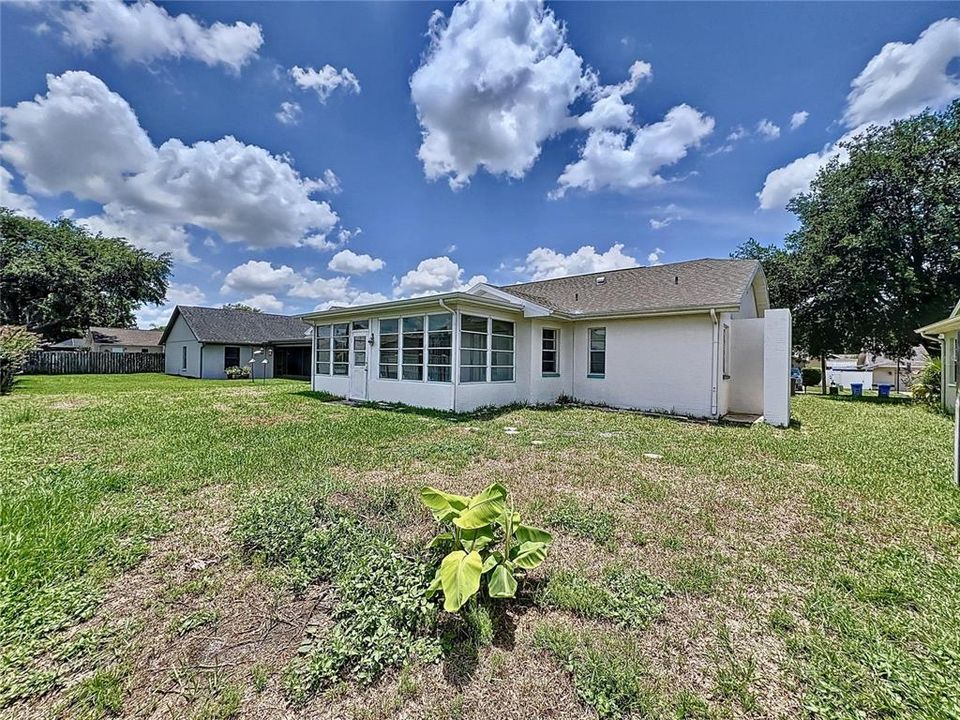 For Sale: $399,000 (3 beds, 2 baths, 1907 Square Feet)