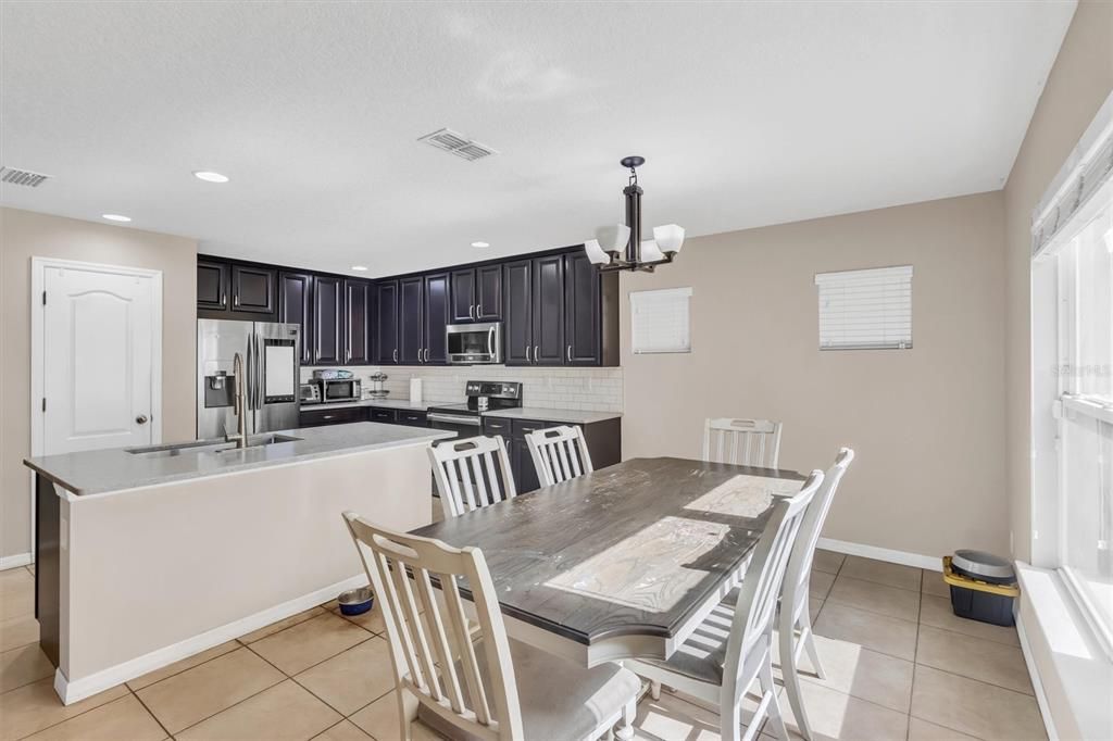 For Sale: $459,900 (4 beds, 2 baths, 2687 Square Feet)