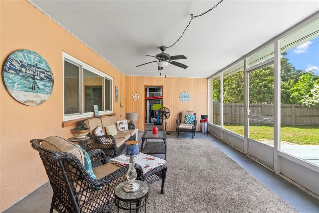 Spacious Screened in rear porch