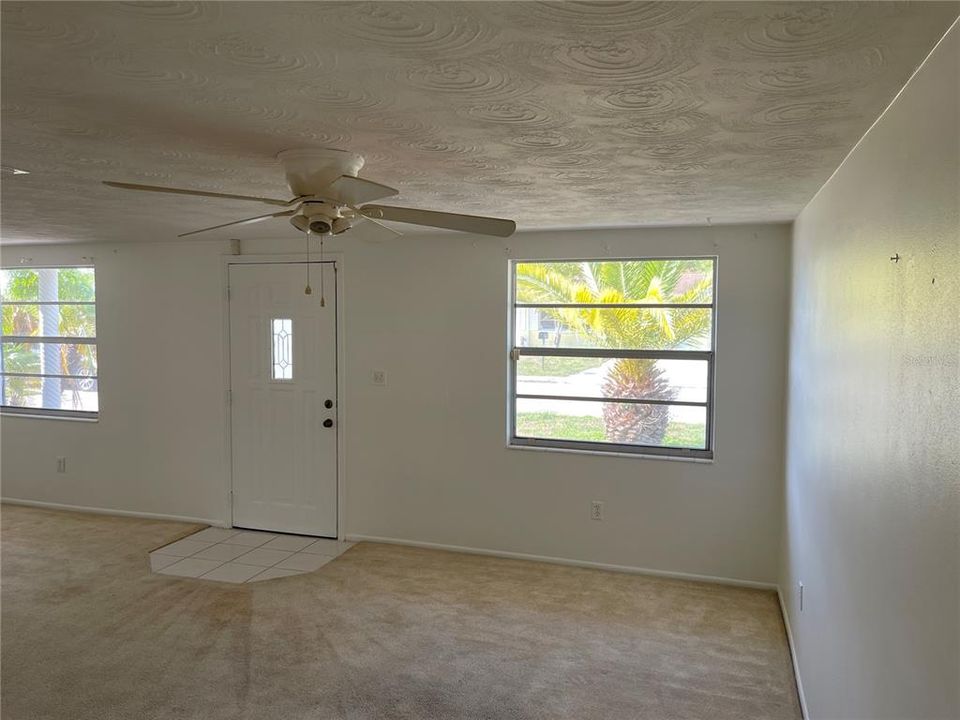 For Sale: $269,900 (2 beds, 2 baths, 1368 Square Feet)