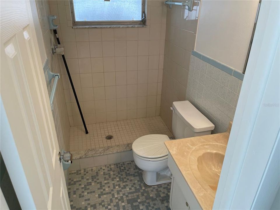 For Sale: $269,900 (2 beds, 2 baths, 1368 Square Feet)