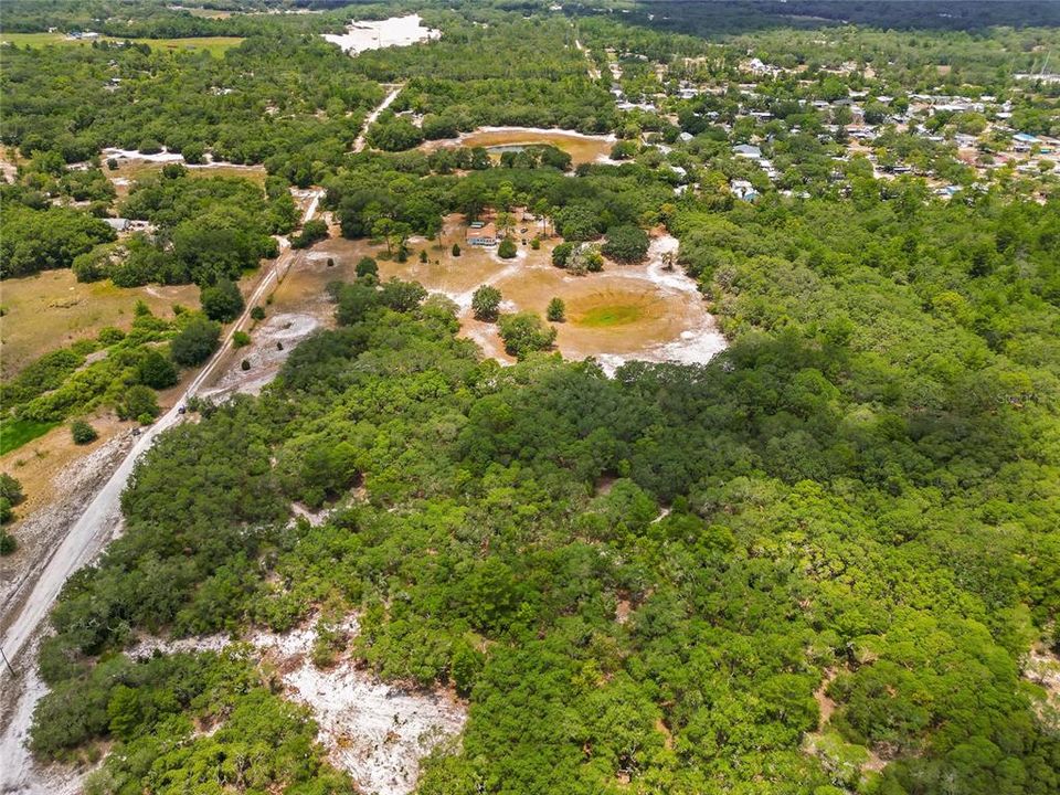 En Venta: $1,500,000 (35.27 acres)