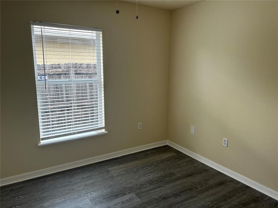 For Rent: $1,900 (3 beds, 2 baths, 1158 Square Feet)