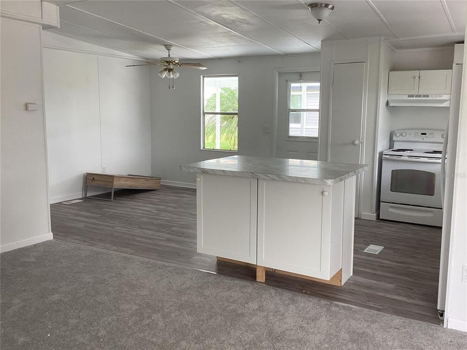 For Sale: $109,000 (2 beds, 2 baths, 1080 Square Feet)