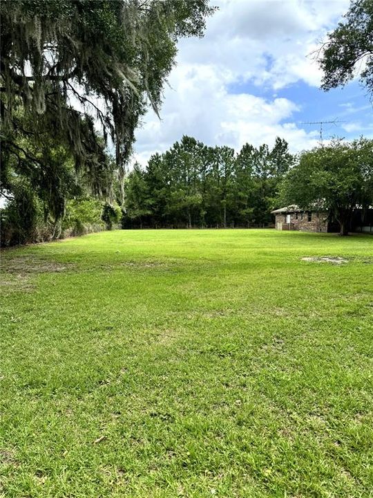 For Sale: $499,900 (3 beds, 2 baths, 1561 Square Feet)