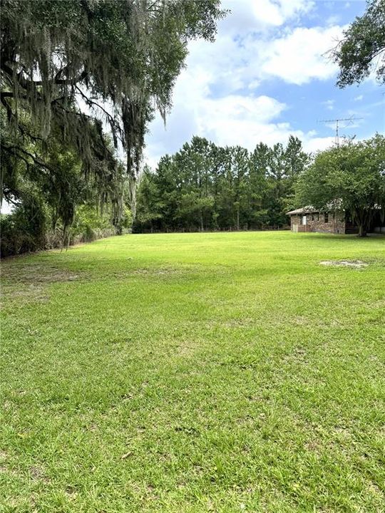 For Sale: $499,900 (3 beds, 2 baths, 1561 Square Feet)