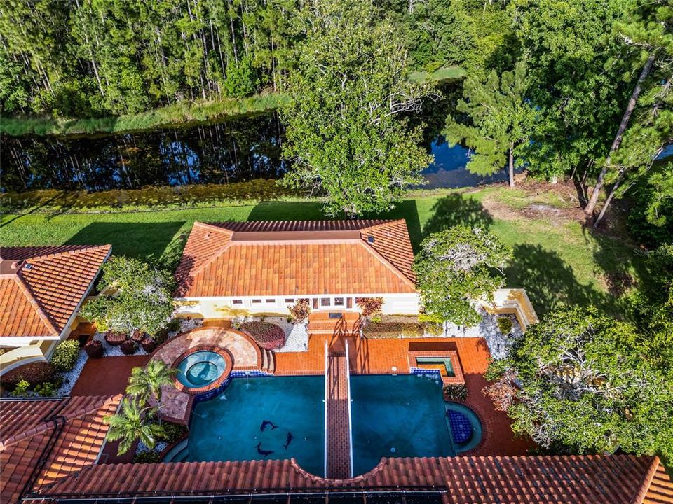 En Venta: $1,649,000 (5 camas, 4 baños, 6915 Pies cuadrados)