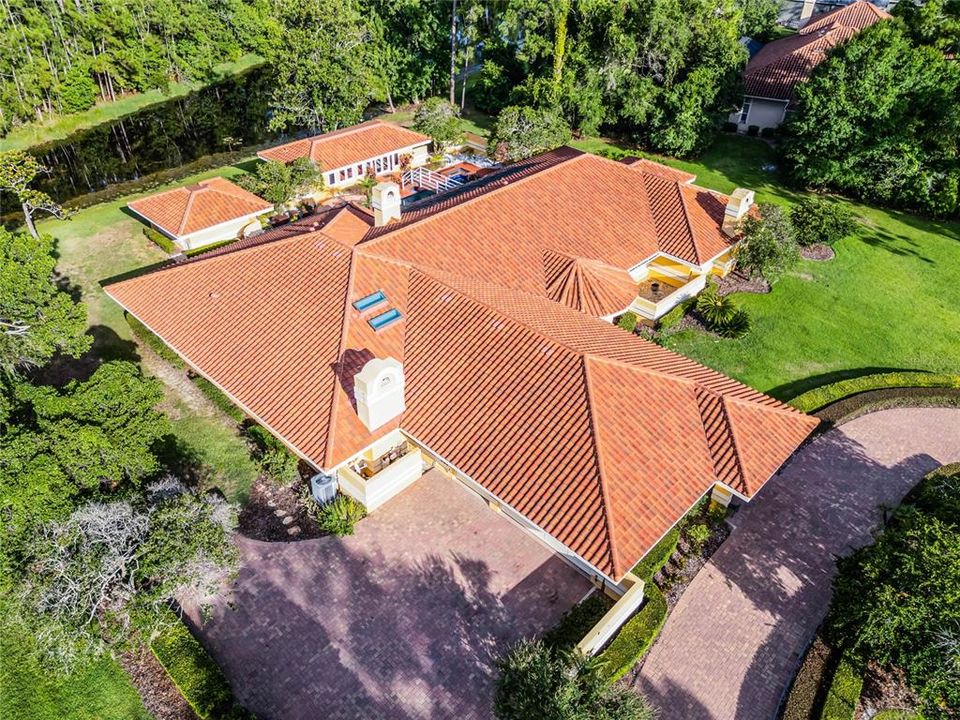 En Venta: $1,649,000 (5 camas, 4 baños, 6915 Pies cuadrados)