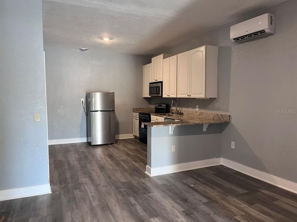For Rent: $1,700 (2 beds, 2 baths, 1010 Square Feet)