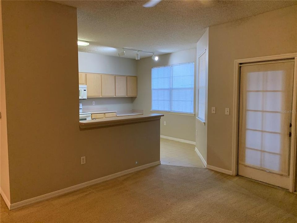 For Rent: $1,750 (2 beds, 2 baths, 999 Square Feet)