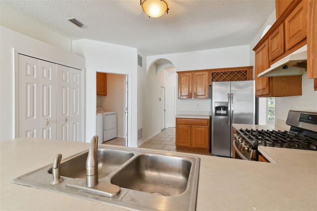 For Sale: $429,900 (3 beds, 2 baths, 1828 Square Feet)