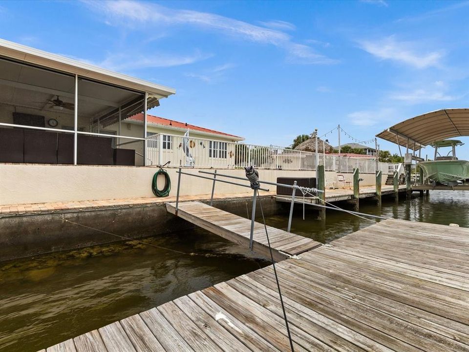 For Sale: $1,300,000 (2 beds, 2 baths, 1840 Square Feet)