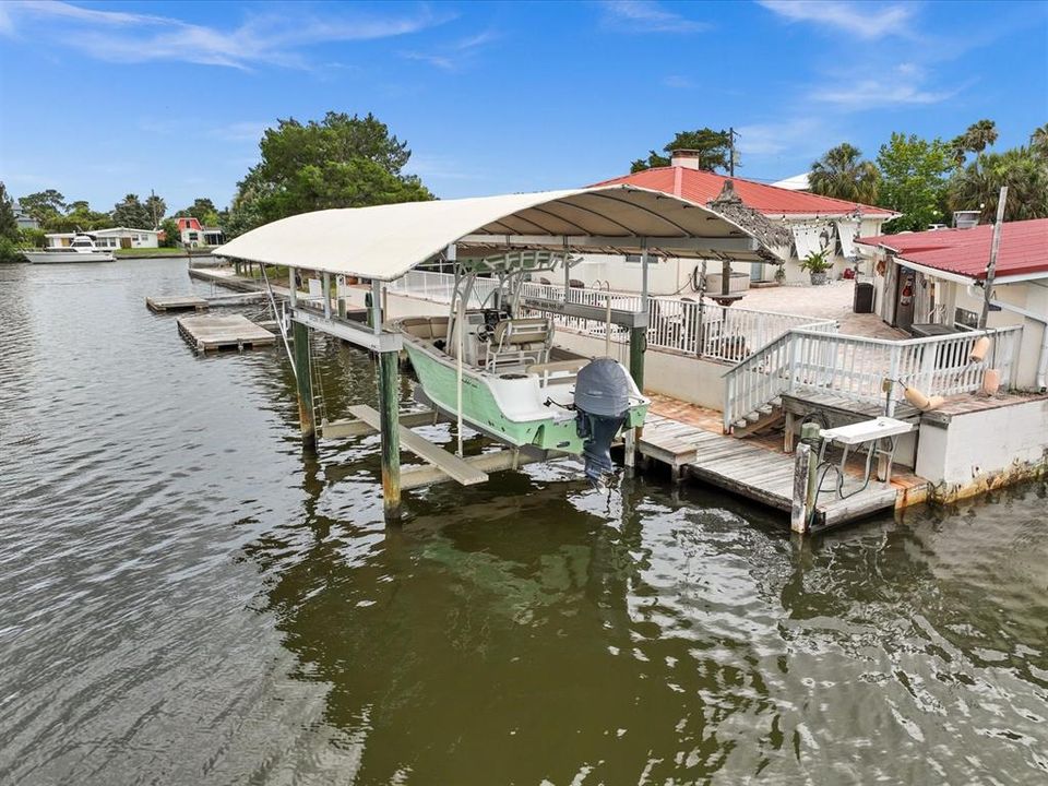 For Sale: $1,300,000 (2 beds, 2 baths, 1840 Square Feet)