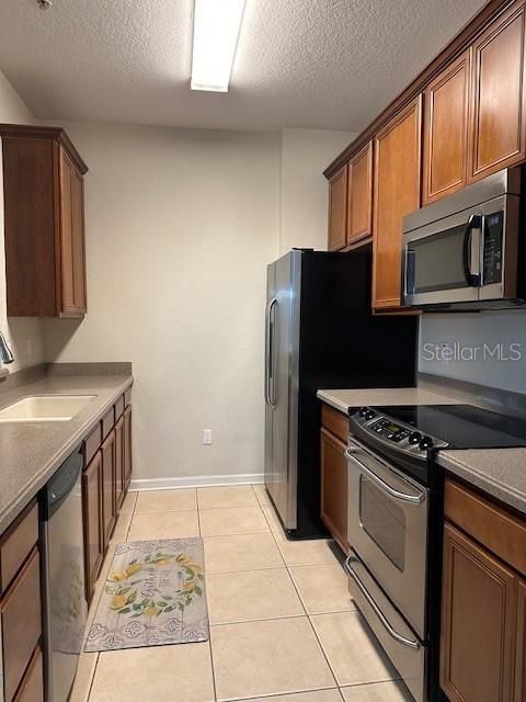 Recently Rented: $1,900 (3 beds, 2 baths, 1412 Square Feet)