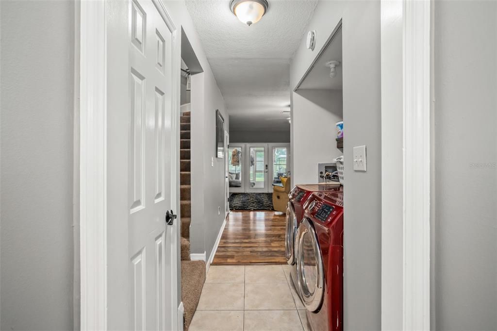 For Sale: $234,900 (2 beds, 2 baths, 1073 Square Feet)