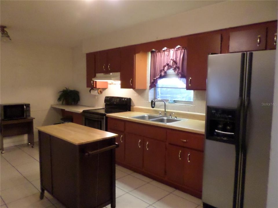 KITCHEN NICE APPLIANCES