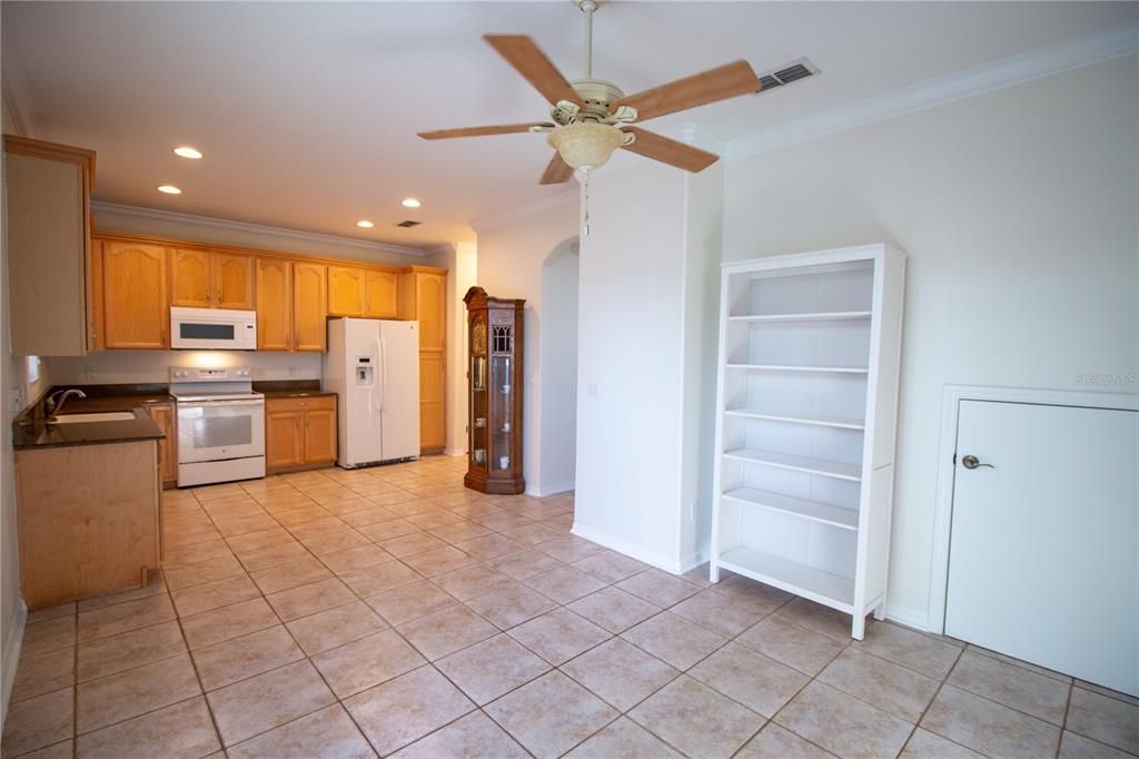 For Sale: $360,000 (3 beds, 2 baths, 1514 Square Feet)