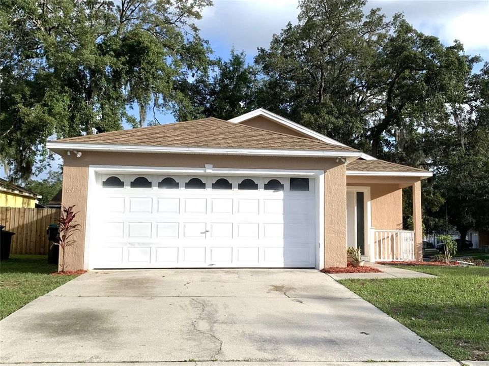 For Sale: $339,000 (3 beds, 2 baths, 1090 Square Feet)