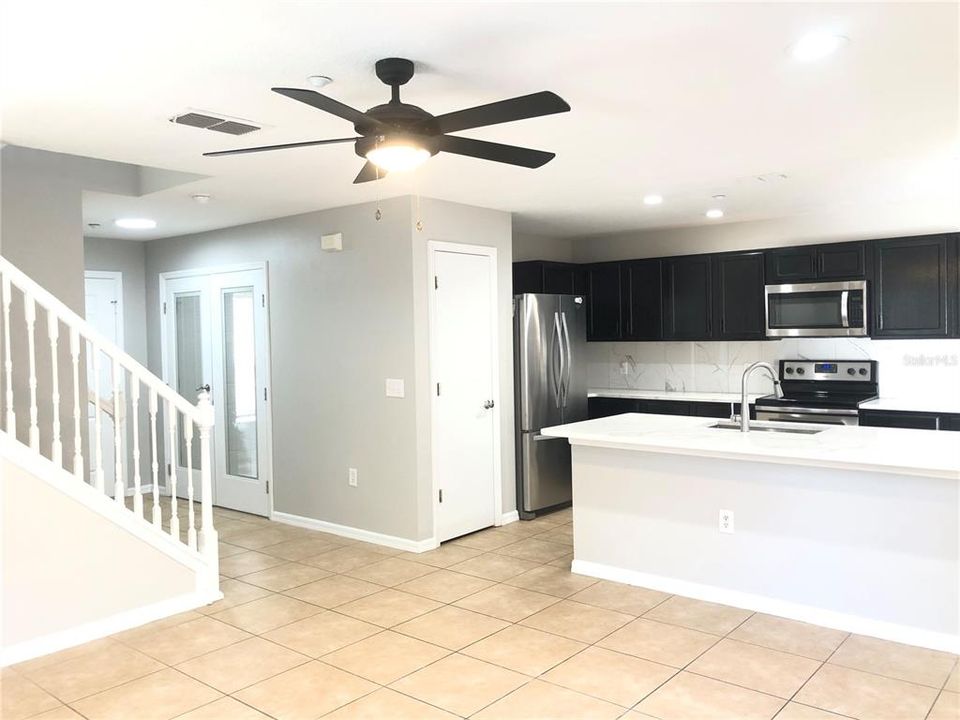 For Sale: $390,000 (3 beds, 2 baths, 1758 Square Feet)