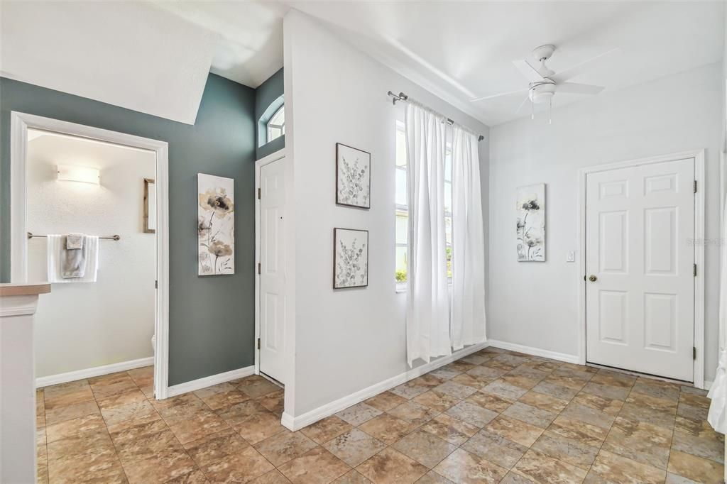 Active With Contract: $335,000 (3 beds, 2 baths, 1465 Square Feet)