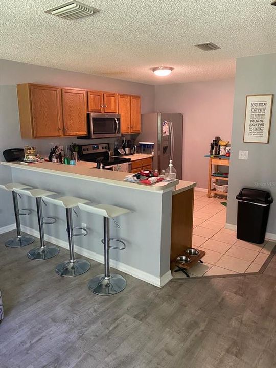 For Rent: $1,900 (2 beds, 2 baths, 1296 Square Feet)