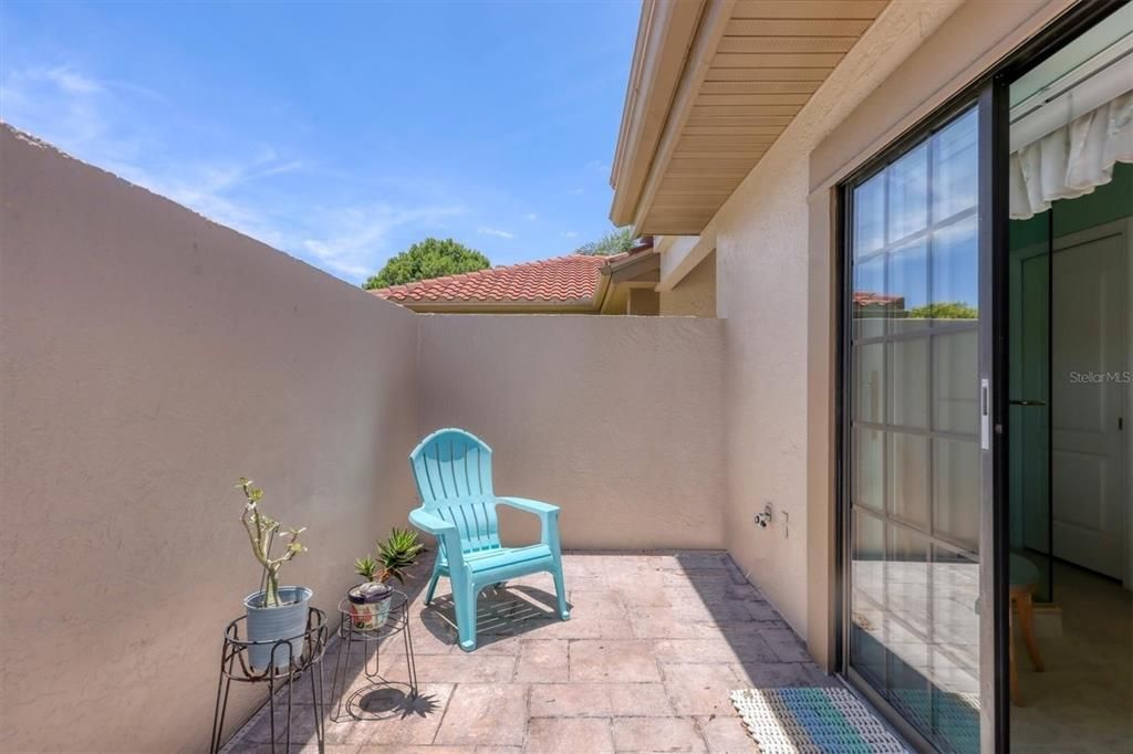 For Sale: $695,000 (3 beds, 2 baths, 2088 Square Feet)