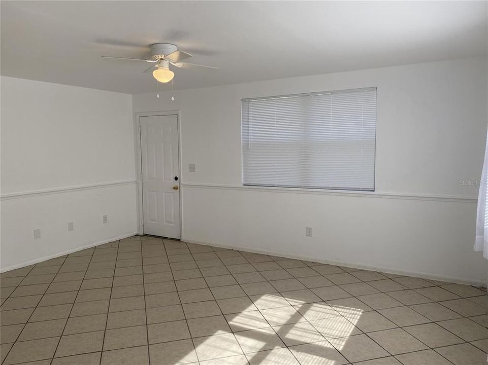 For Rent: $2,395 (3 beds, 2 baths, 1770 Square Feet)