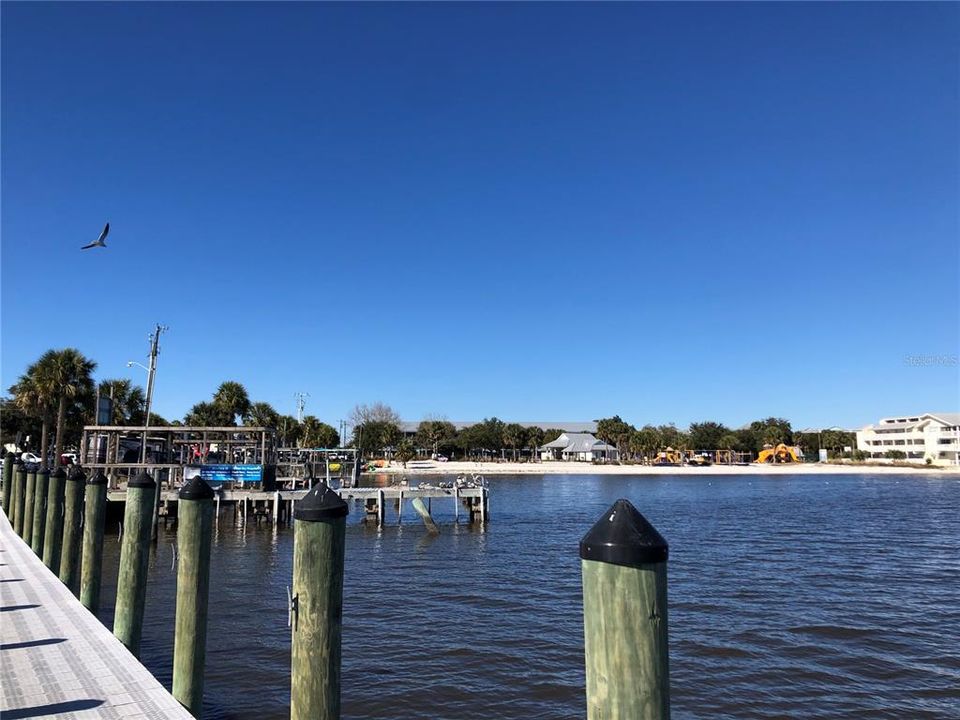 CEDAR KEY ON GULF OF MEXICO 50 MINUTES FROM THE PROPERTY