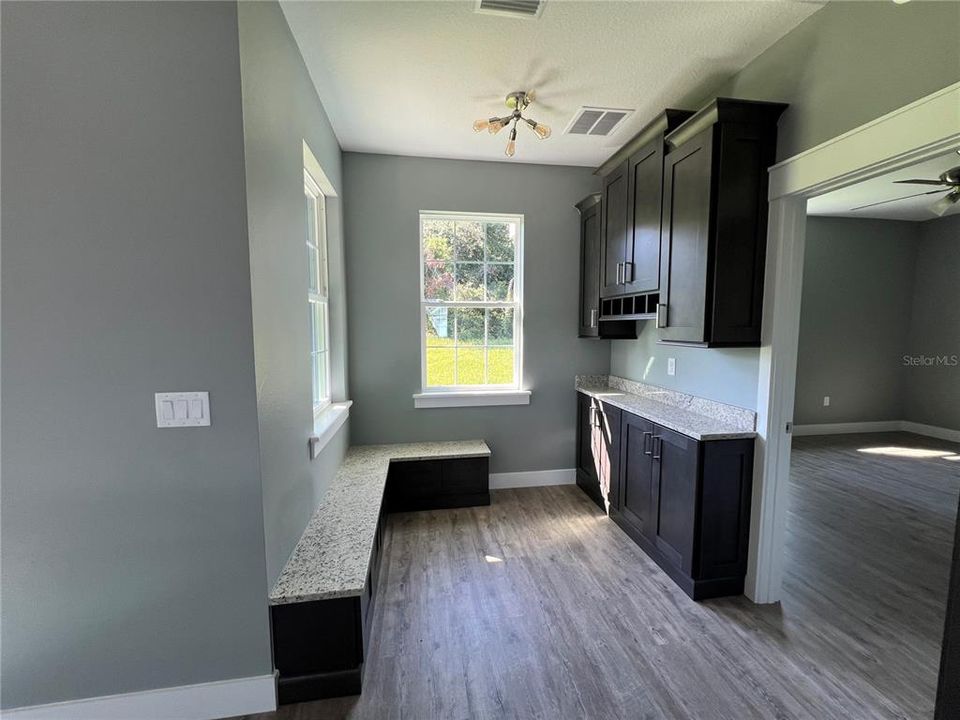 For Rent: $2,700 (3 beds, 2 baths, 1599 Square Feet)