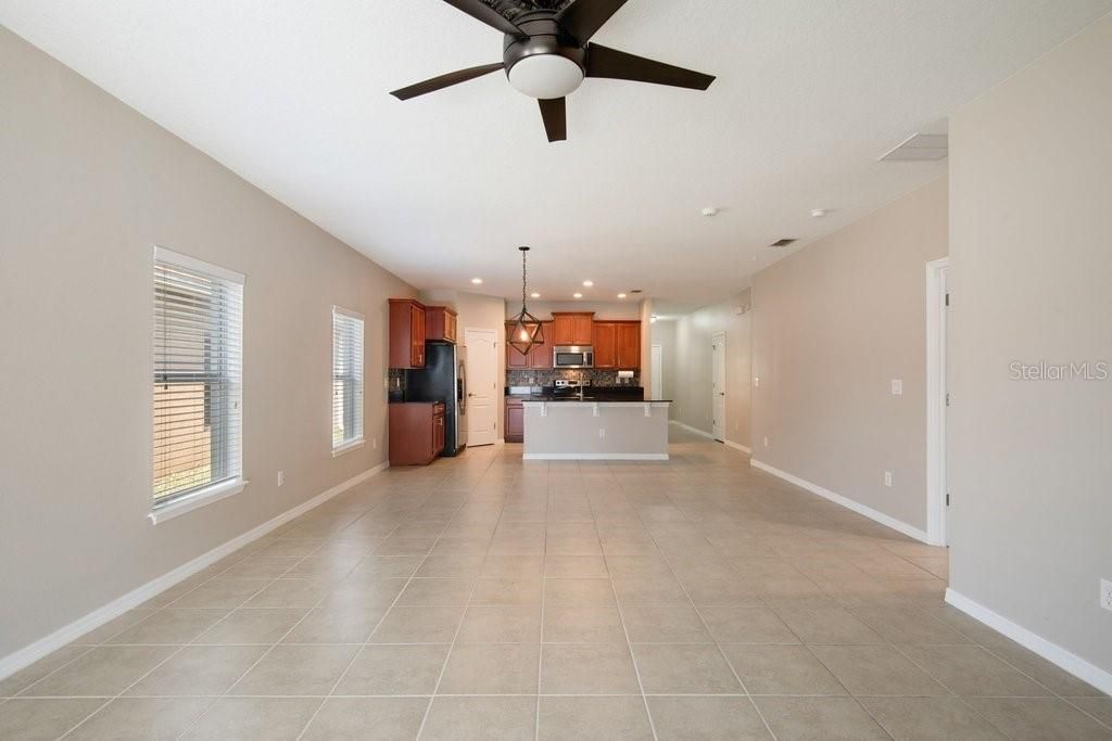 Active With Contract: $2,800 (3 beds, 2 baths, 1851 Square Feet)