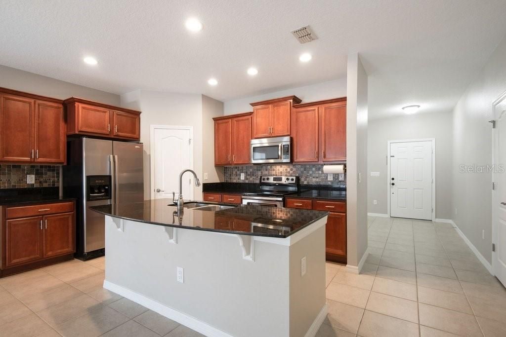 Active With Contract: $2,800 (3 beds, 2 baths, 1851 Square Feet)