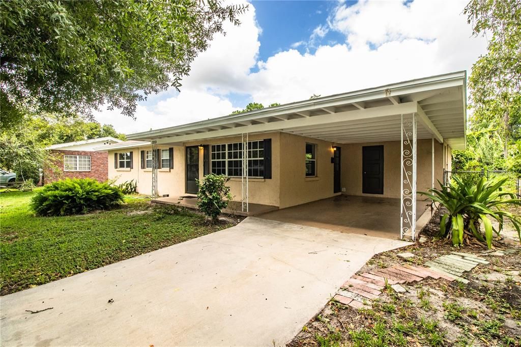 Active With Contract: $279,900 (4 beds, 2 baths, 1321 Square Feet)