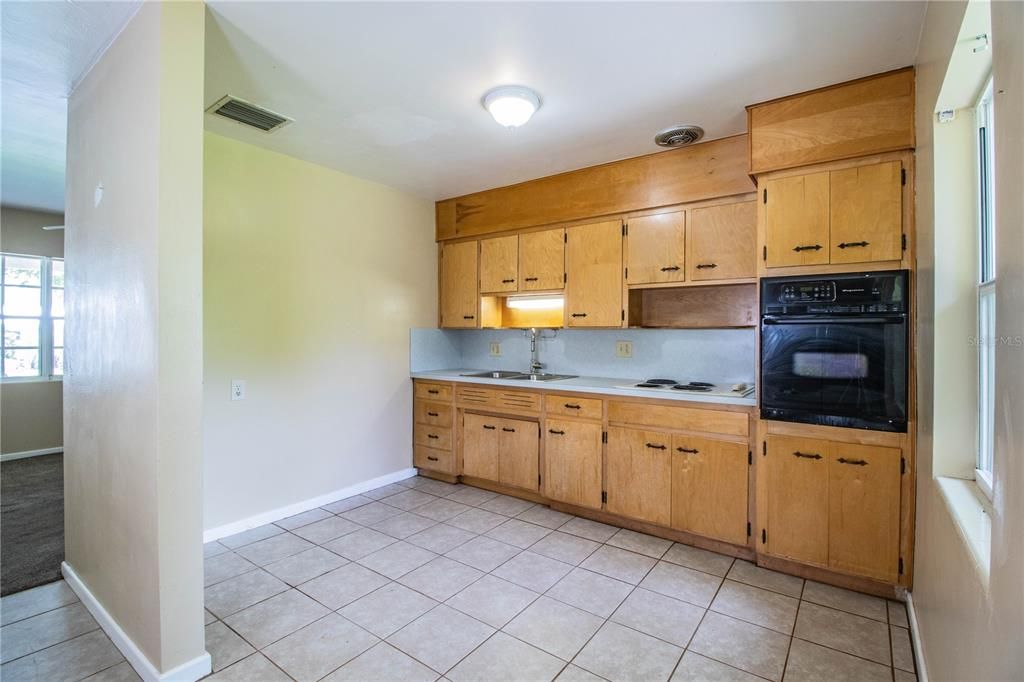 Active With Contract: $279,900 (4 beds, 2 baths, 1321 Square Feet)