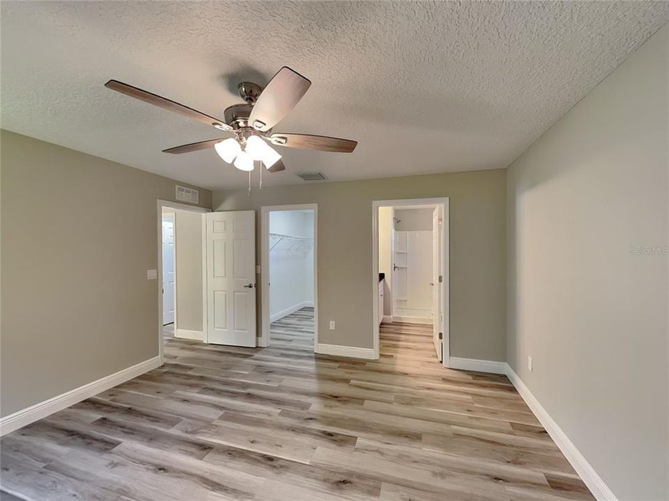 For Rent: $1,699 (3 beds, 2 baths, 1405 Square Feet)