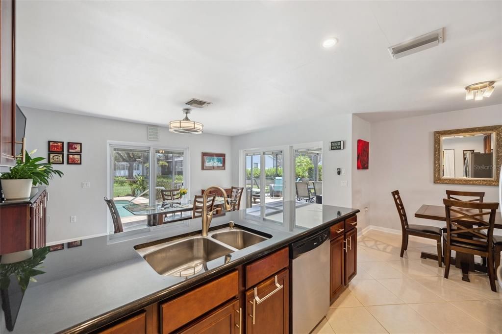 Active With Contract: $379,900 (3 beds, 2 baths, 1500 Square Feet)