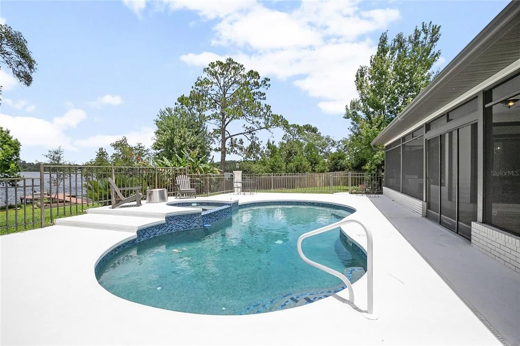 Gunite Pool/Spa with spectacular lake views