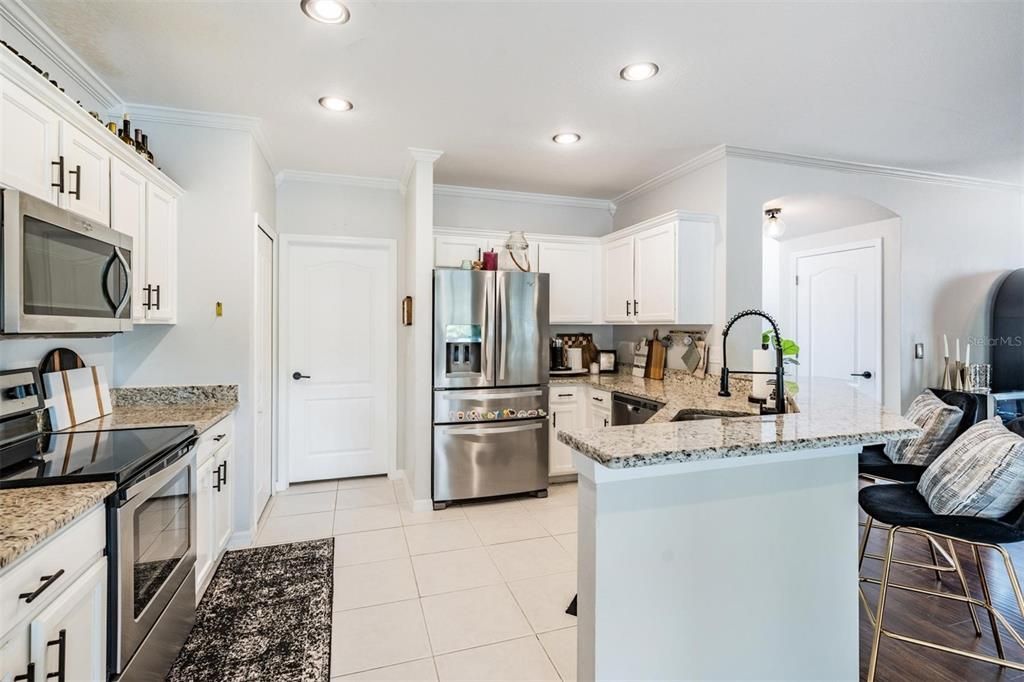 For Sale: $424,900 (3 beds, 2 baths, 1698 Square Feet)