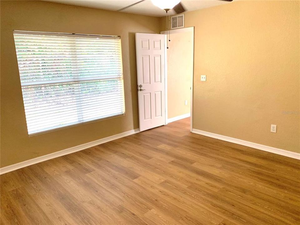 For Rent: $2,150 (3 beds, 2 baths, 1429 Square Feet)